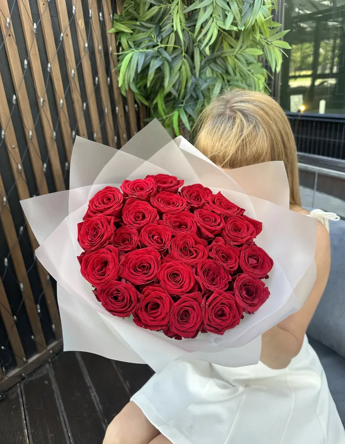 Bouquet of 25 red roses