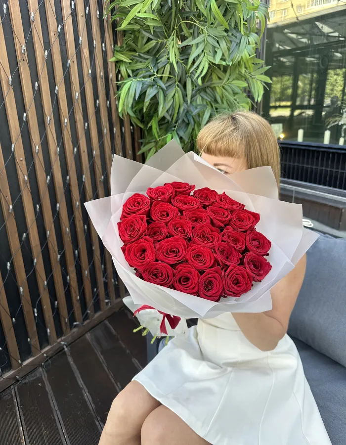 Bouquet of 25 red roses