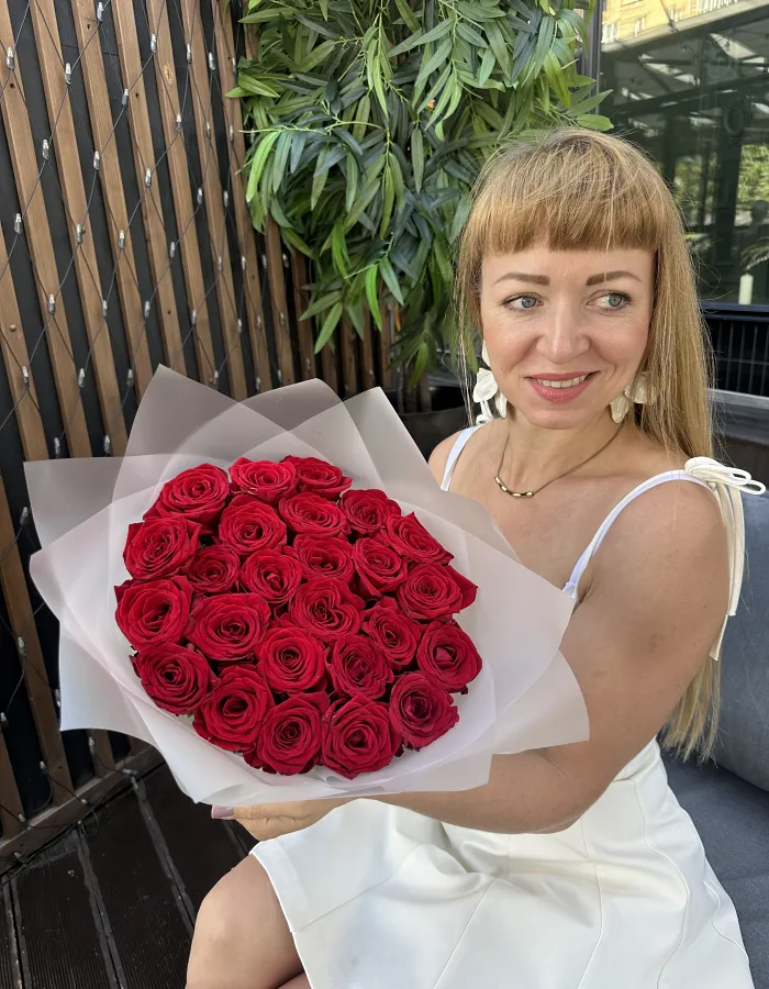 Bouquet of 25 red roses
