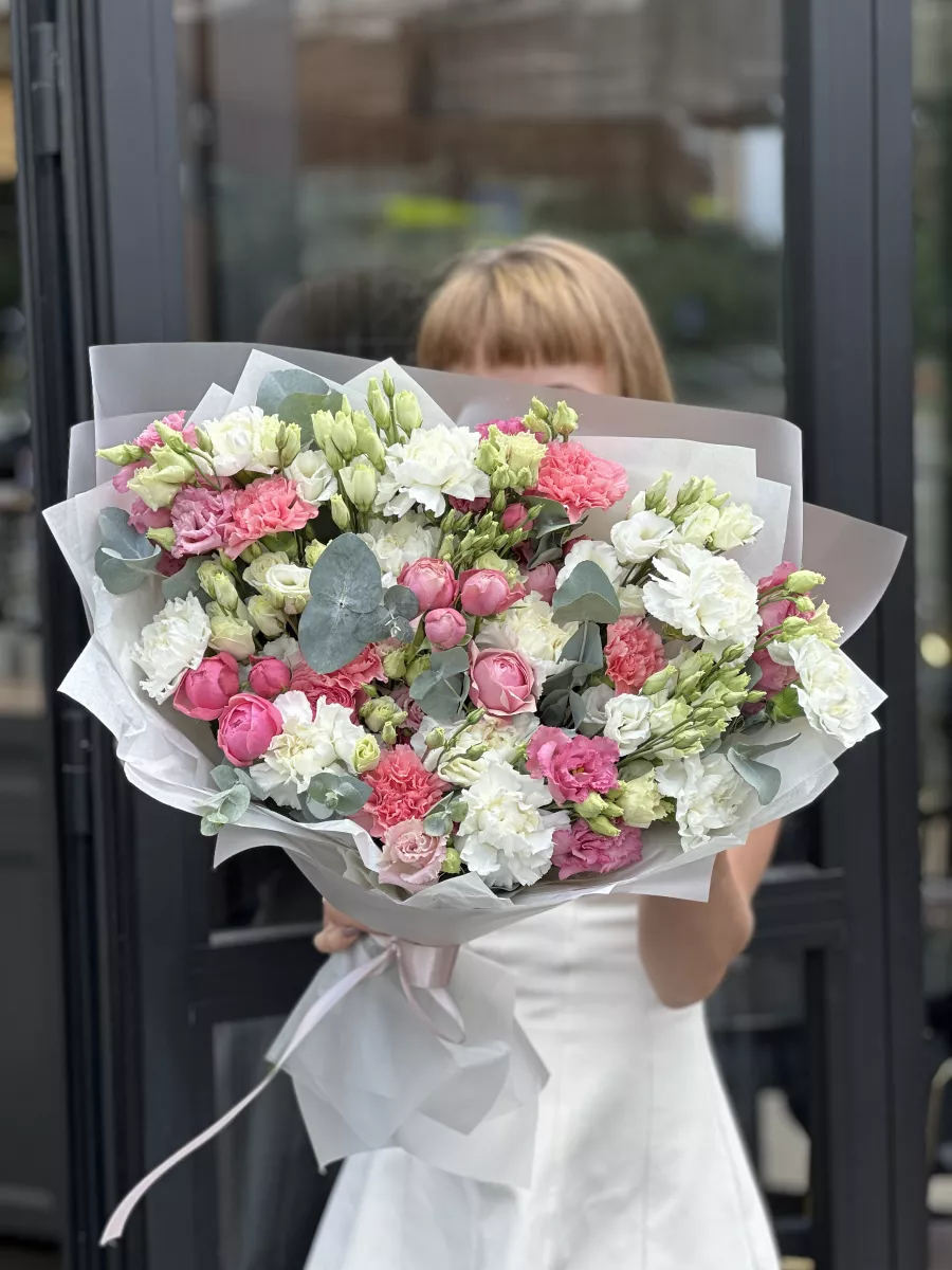 Bouquet In the Garden of Dreams