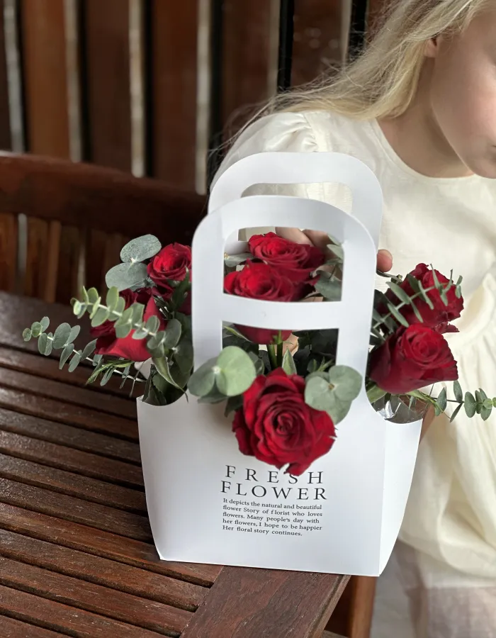 Handbag with flowers With love