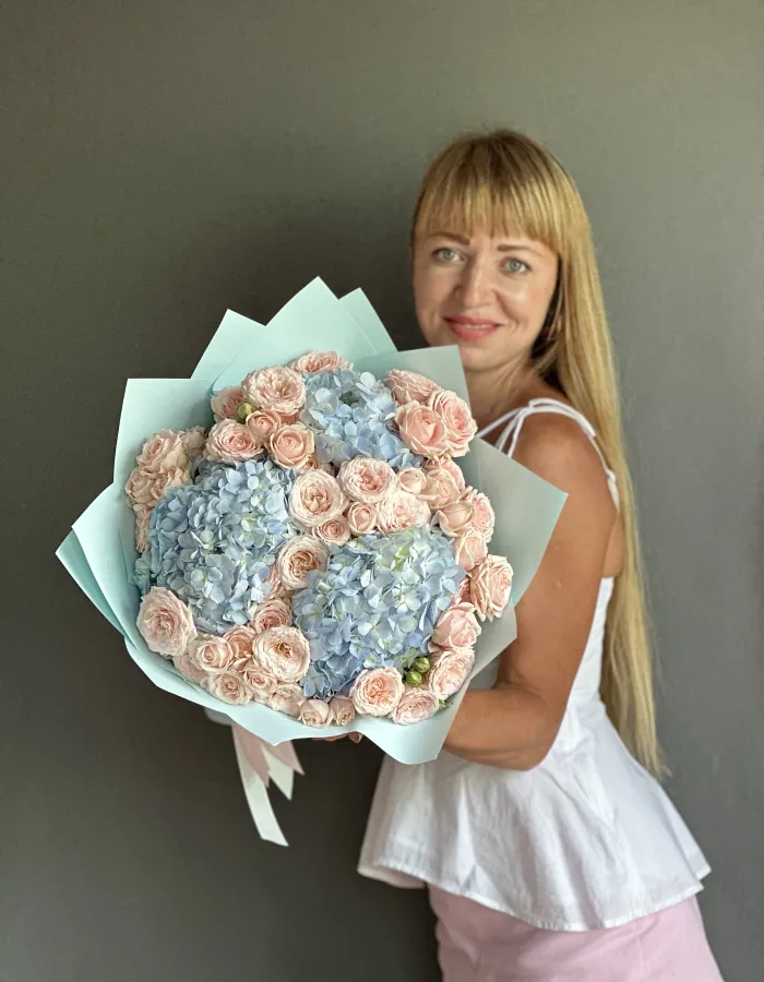 กลิ่นช่อดอกไม้แห่งฤดูใบไม้ผลิ