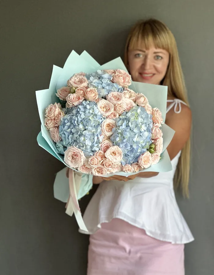 กลิ่นช่อดอกไม้แห่งฤดูใบไม้ผลิ