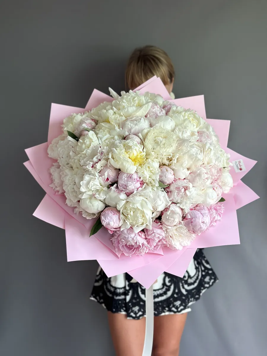 Букет из 51 пиона